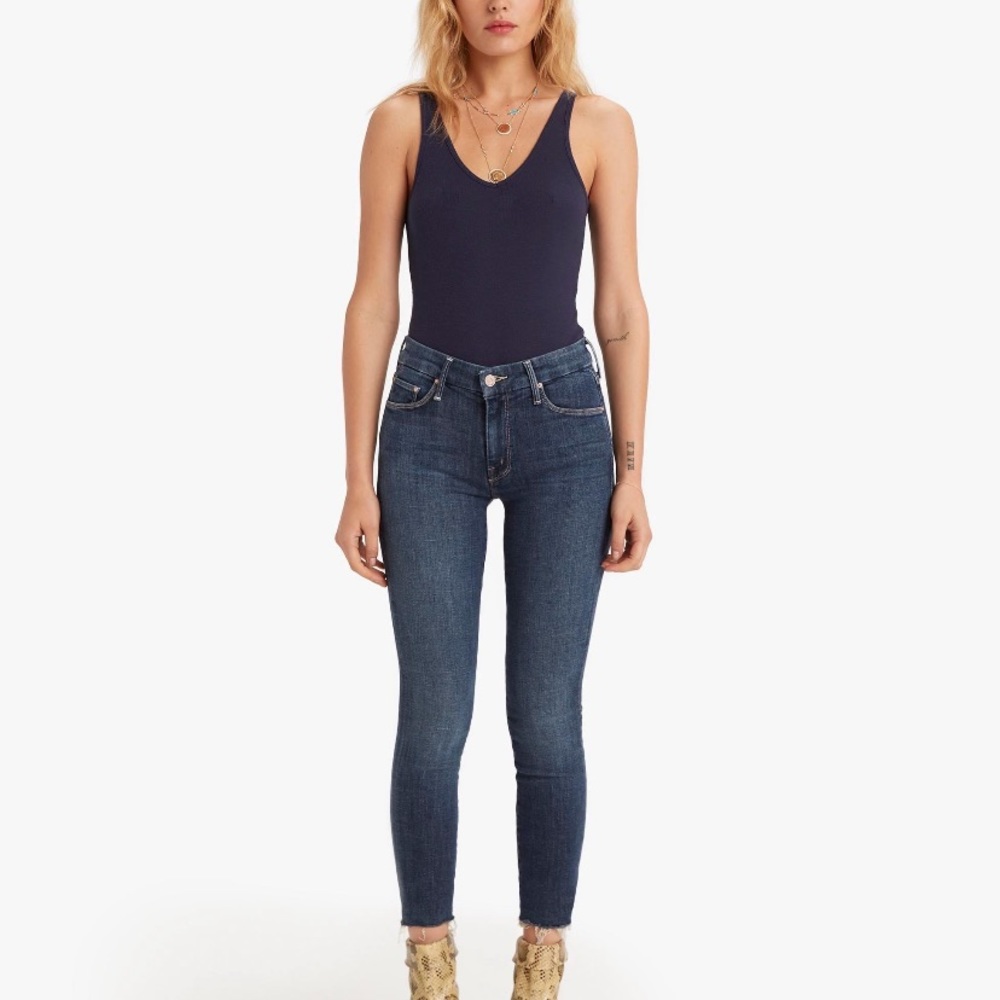 Mother Looker Fray jeans in girl crush color